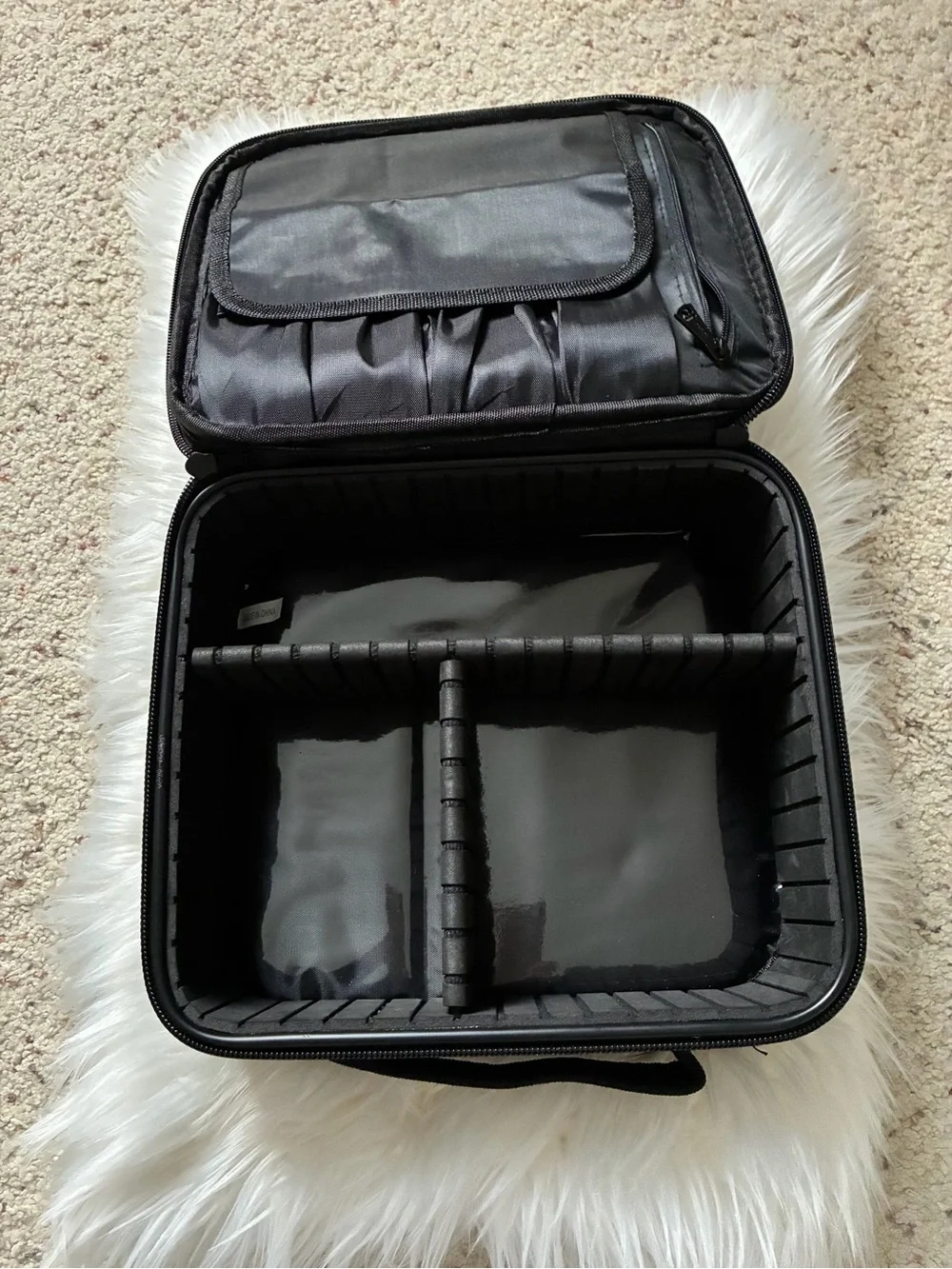 Relavel Black Travel Case with Gold Logo